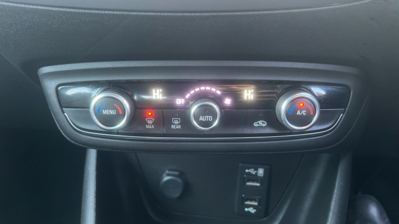 Vauxhall Crossland X 1.2T ecoTec [110] SE Nav 5dr [6 Speed] [S/S] Petrol Hatchback